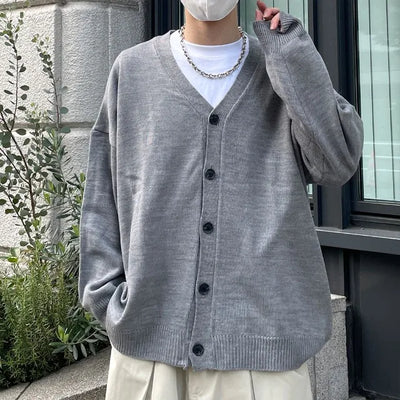 Oversized V-neck colored cardigan