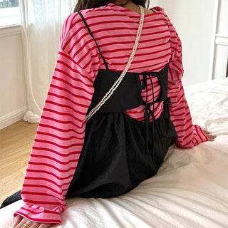 Back Point Ribbon Dress