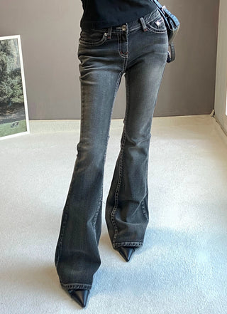 BETTY LOWRISE BOOTSCUT PANTS