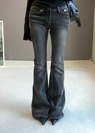 BETTY LOWRISE BOOTSCUT PANTS