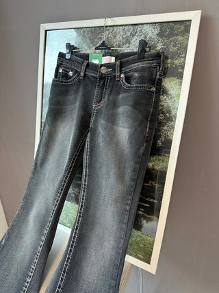 BETTY LOWRISE BOOTSCUT PANTS