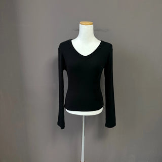 V-NECK SLIM LOOSE TEE