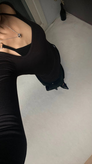V-RING SLEEVELESS