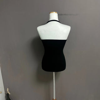 V-RING SLEEVELESS
