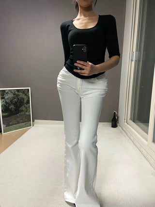 SHIRRING LOW BOOTSCUT PANTS
