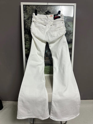 SHIRRING LOW BOOTSCUT PANTS