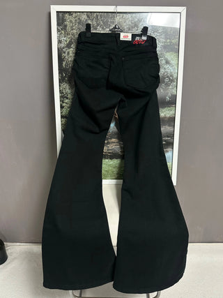 SHIRRING LOW BOOTSCUT PANTS