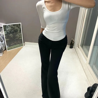 WHO U-NECK TEE