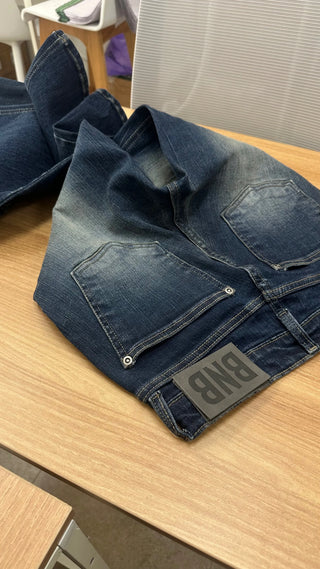 CAT LOW BOOTSCUT PANTS