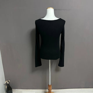 SOFT BUTTON TEE