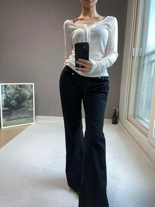 SOFT BUTTON TEE