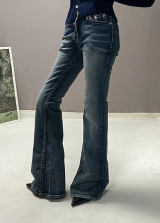BETTY LOWRISE BOOTSCUT PANTS
