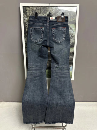 BETTY LOWRISE BOOTSCUT PANTS