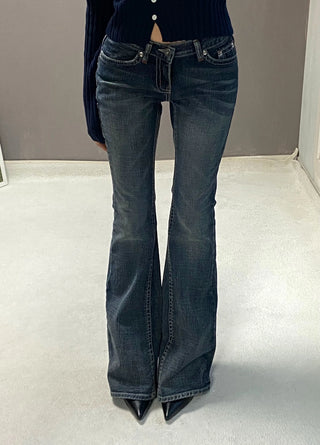 BETTY LOWRISE BOOTSCUT PANTS