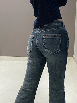 BETTY LOWRISE BOOTSCUT PANTS