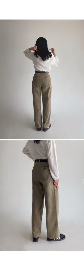 Wide cotton slacks with pleats