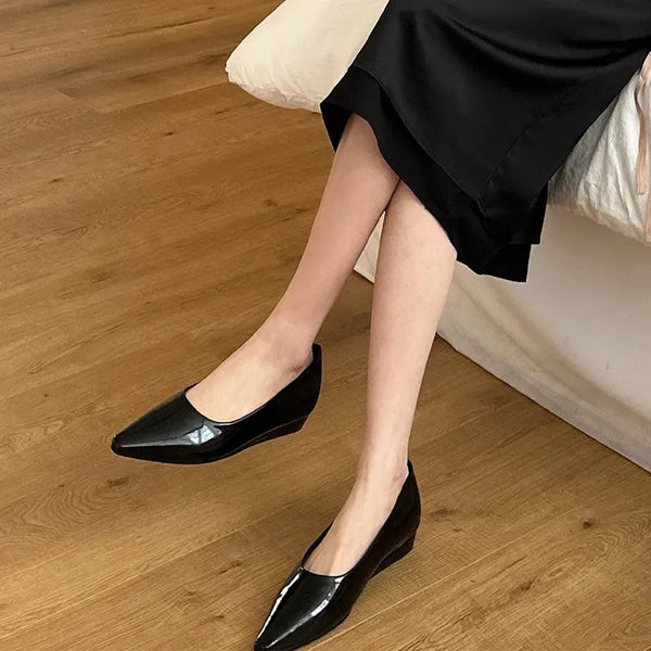 Glossy stiletto wedge flats (2.5cm)