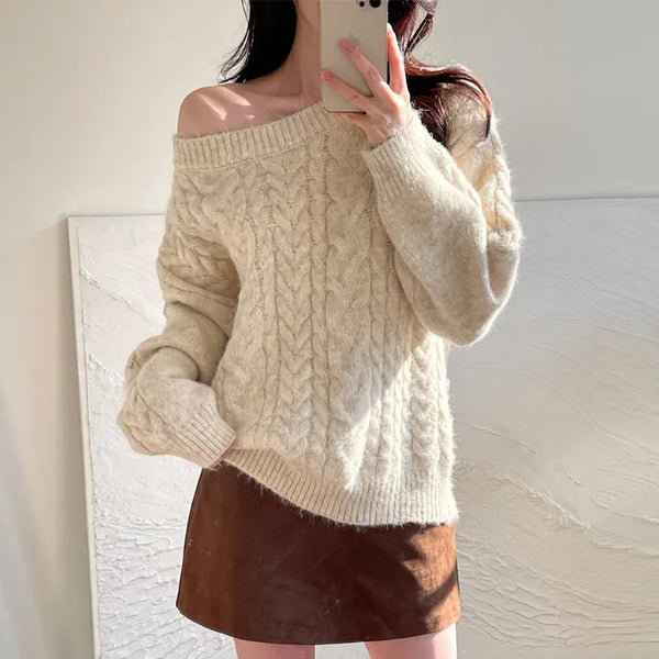 [Warm/Warm] Loose-fit twisted off-shoulder knit