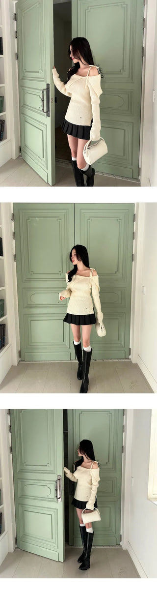 [Woolhonbang] Ribbon Unbalanced Off-Shoulder Knit