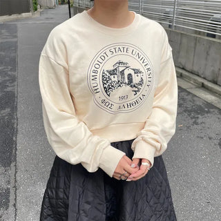 Circle Lettering Crop Sweatshirt