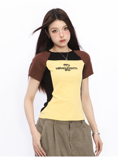 Contrast color sports crop top
