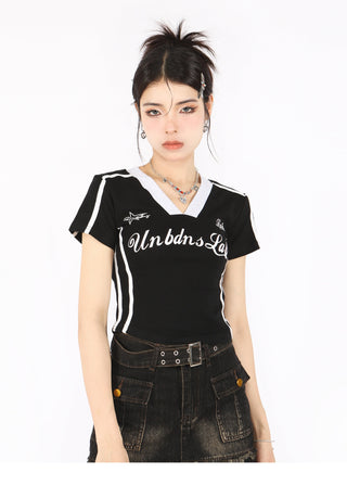 V-neck raglan crop top