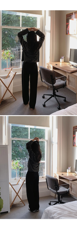 Wide cotton slacks with pleats