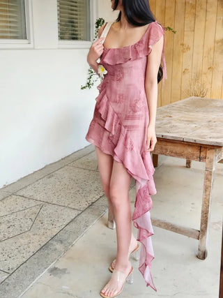 Frilled unbalanced summer sleeveless one-shoulder dress for a vacation resort beach look
