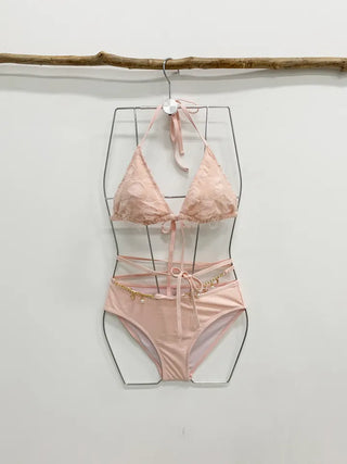 Pink fringe piece bikini with a three-piece skirt a vacation strap halterneck swimsuit