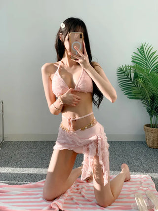 Pink fringe piece bikini with a three-piece skirt a vacation strap halterneck swimsuit