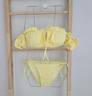 Short-sleeved off-shoulder bikini piece piece floral yellow ribbon swimsuit