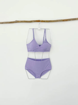 Cute high-waisted purple and purple ribbed three-piece heart-strap bikini with cardigan