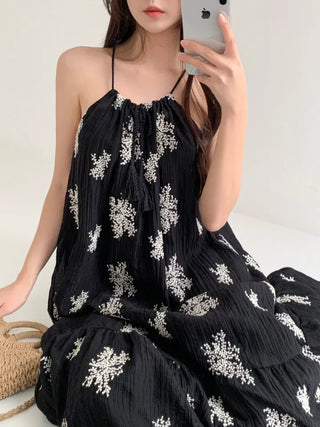 Resort long one-piece black sleeveless strapless wrinkle-free beach dress