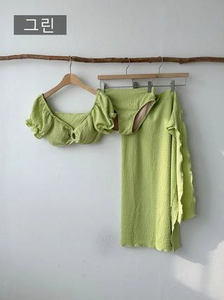 piece off-shoulder swimsuit / color green black and white cover-up off-shoulder short-sleeved bikini
