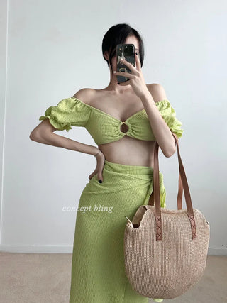 piece off-shoulder swimsuit / color green black and white cover-up off-shoulder short-sleeved bikini
