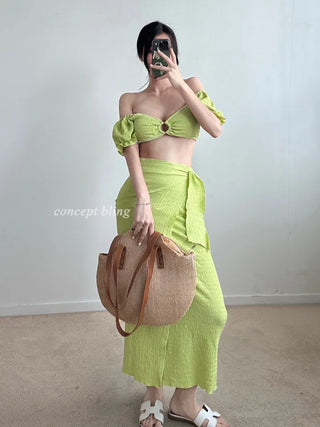 piece off-shoulder swimsuit / color green black and white cover-up off-shoulder short-sleeved bikini