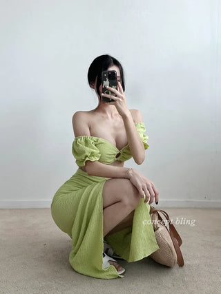 piece off-shoulder swimsuit / color green black and white cover-up off-shoulder short-sleeved bikini