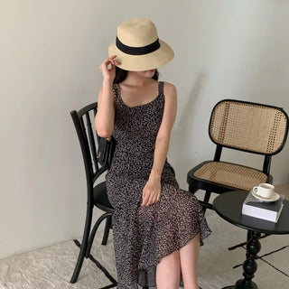 sleeveless dress floral print vacation look