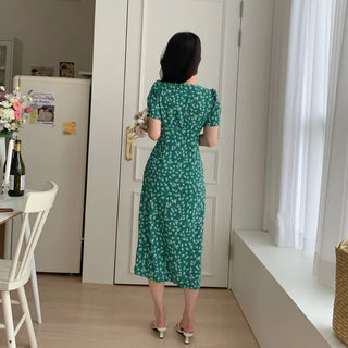 Short-sleeved resort long one-piece / V-neck team green floral flower