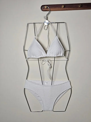 🤍 White off-shoulder embossed see-through cover-up shirring body-covering belly-covering halter neck piece innocent sexy bikini swimsuit set