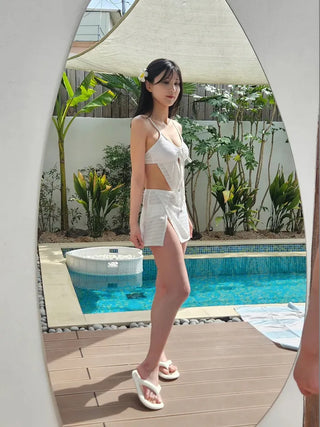 White piece bikini halter neck ribbon slit trim fit vacation look swimsuit