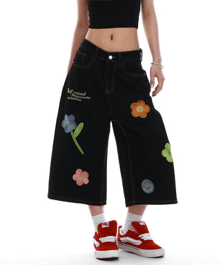 flower embroidered Jorts