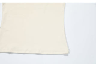 contrast v-neck