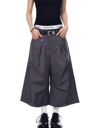 rivet cropped trousers