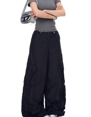 multi-pocket paratrooper pants