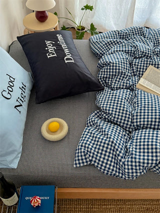 Black and Blue Preppy Gingham Bedding Set