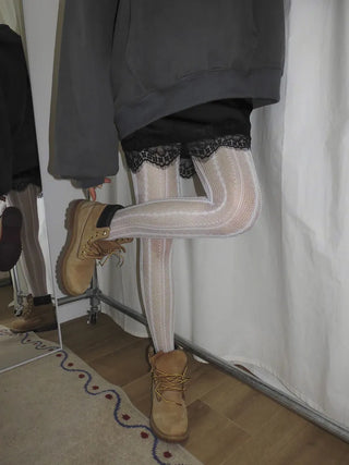 Diverso Line Vertical Pattern Mesh Tucked-Along Pantyhose