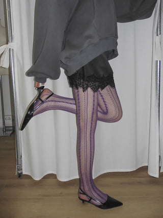Diverso Line Vertical Pattern Mesh Tucked-Along Pantyhose
