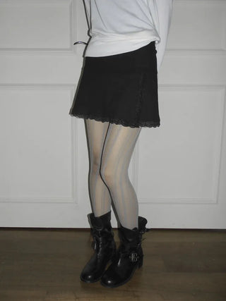 Diverso Line Vertical Pattern Mesh Tucked-Along Pantyhose