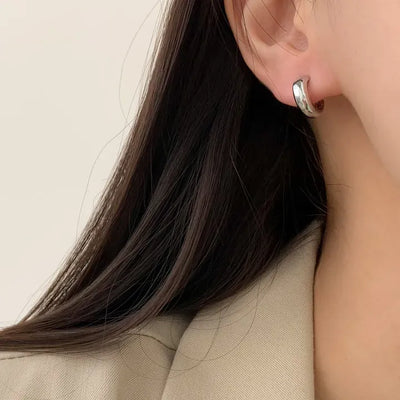 Mini Bold Snail Fake Earrings